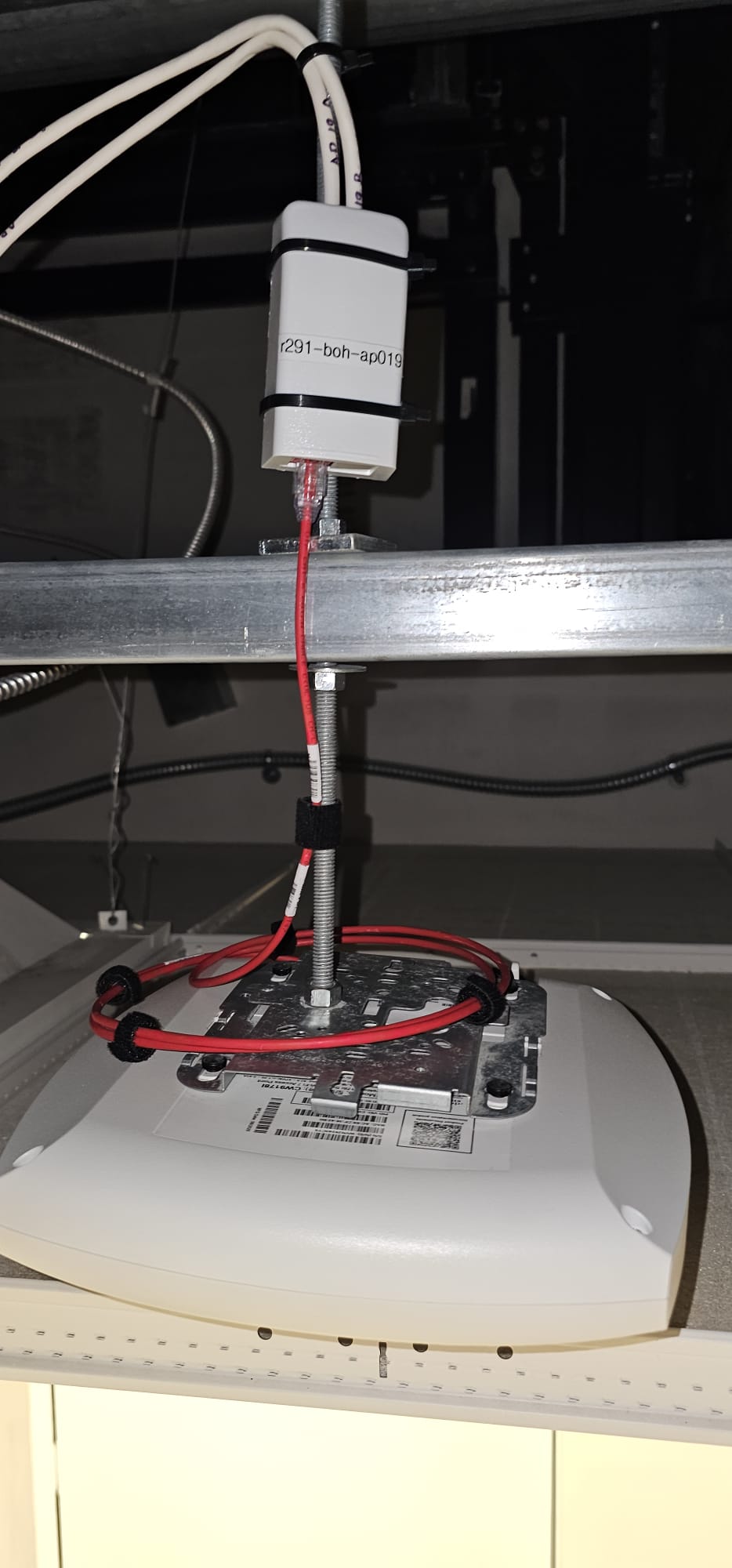 Structured Cabling project by InCTRL Technology Services — Apple Store Access Point Upgrade, Central Florida (photo 10)