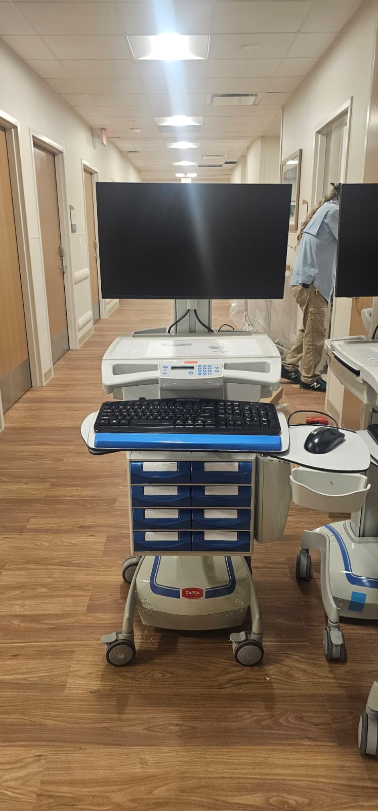 IT Field Services project by InCTRL Technology Services — Select Specialty Hospital Medical Carts, Central Florida (photo 13)