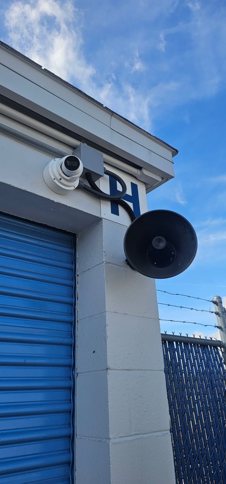 Security Cameras project by InCTRL Technology Services — SmartStop Self Storage CCTV, Central Florida (photo 8)