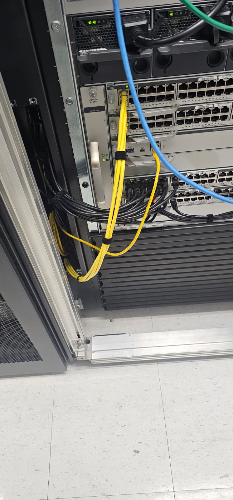 Security Cameras project by InCTRL Technology Services — SunCoast Credit Union Data Center CCTV, Central Florida (photo 7)
