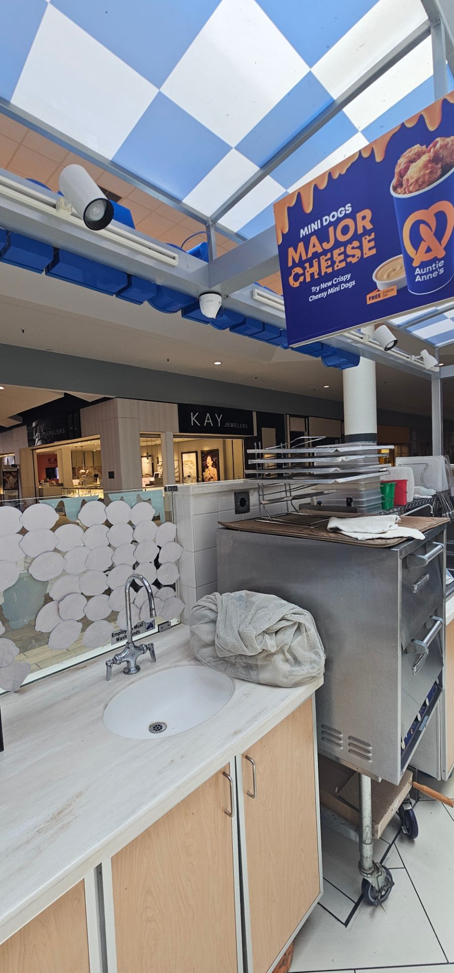 Security Cameras project by InCTRL Technology Services — Auntie Anne's, Central Florida (photo 3)