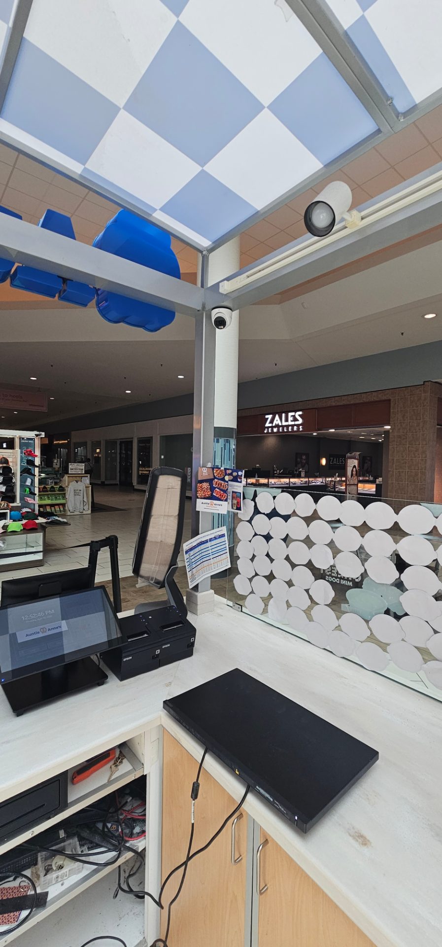 Security Cameras project by InCTRL Technology Services — Auntie Anne's, Central Florida (photo 5)