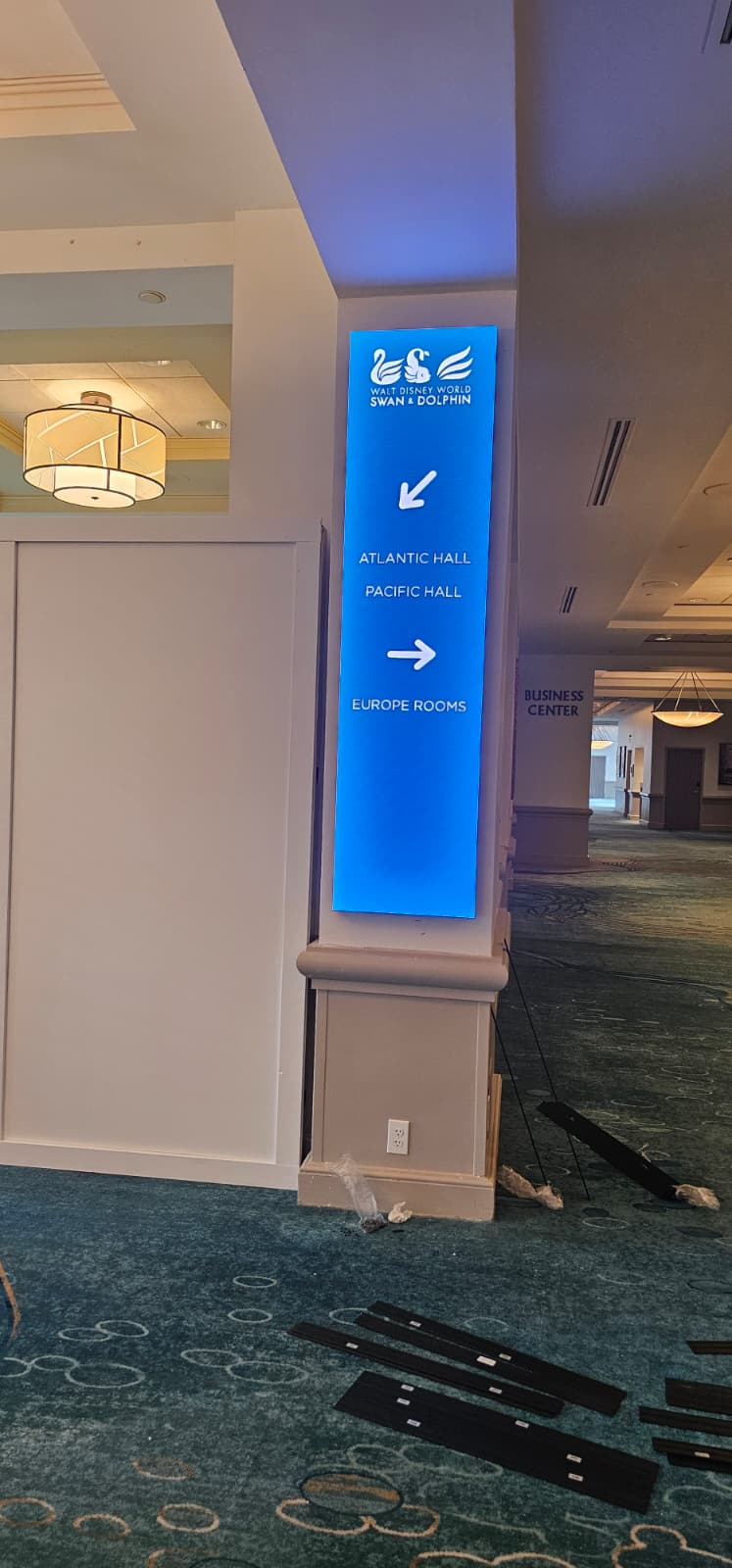 Digital Signage project by InCTRL Technology Services — Walt Disney World Dolphin LED Wall, Central Florida (photo 4)