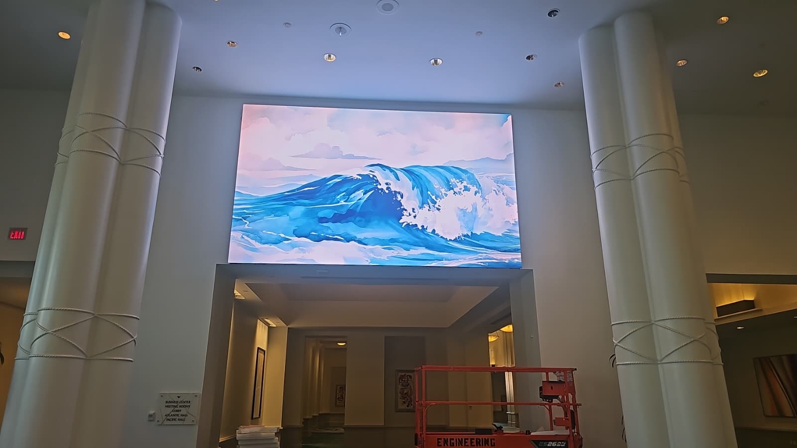 Digital Signage project by InCTRL Technology Services — Walt Disney World Dolphin LED Wall, Central Florida (photo 5)