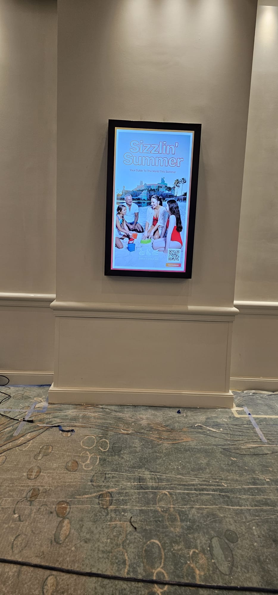 Digital Signage project by InCTRL Technology Services — Walt Disney World Swan LED Wall, Central Florida (photo 12)