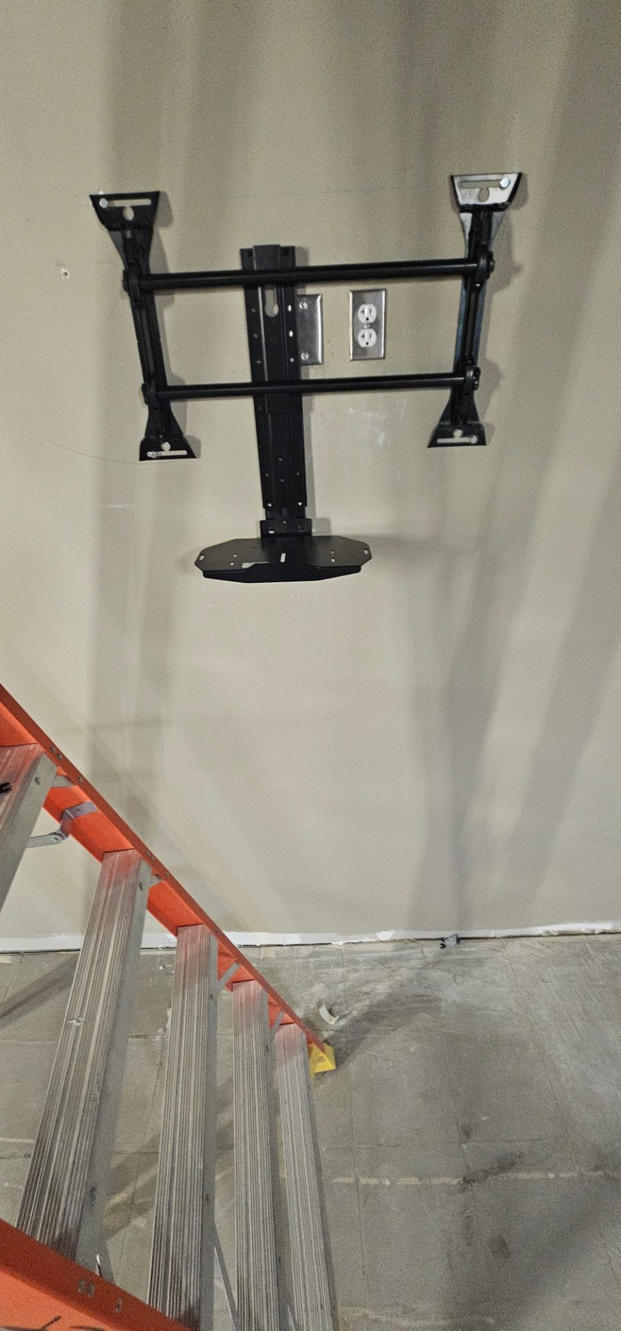 Digital Signage project by InCTRL Technology Services — Target, Central Florida (photo 13)