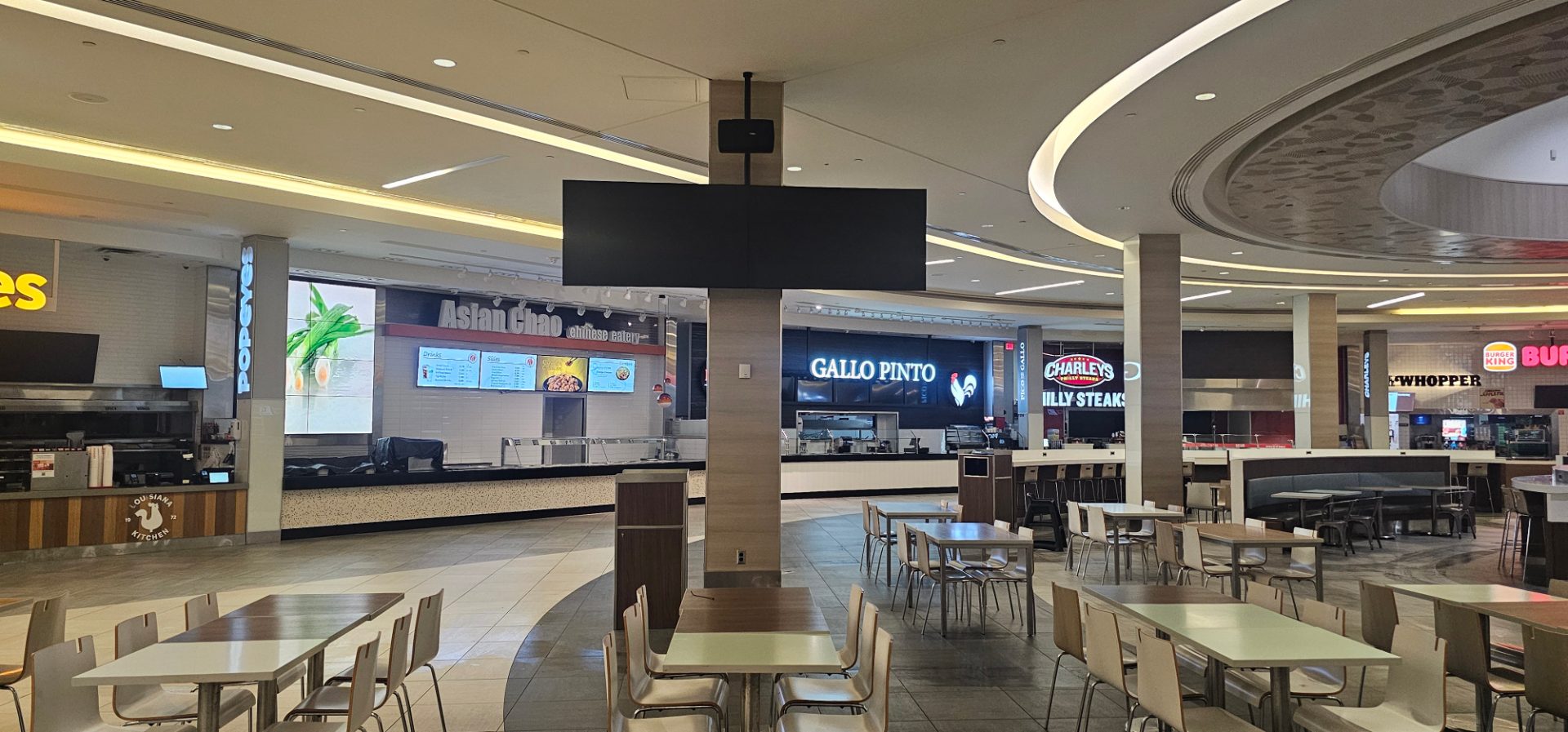 Digital Signage project by InCTRL Technology Services — The Florida Mall, Central Florida (photo 1)