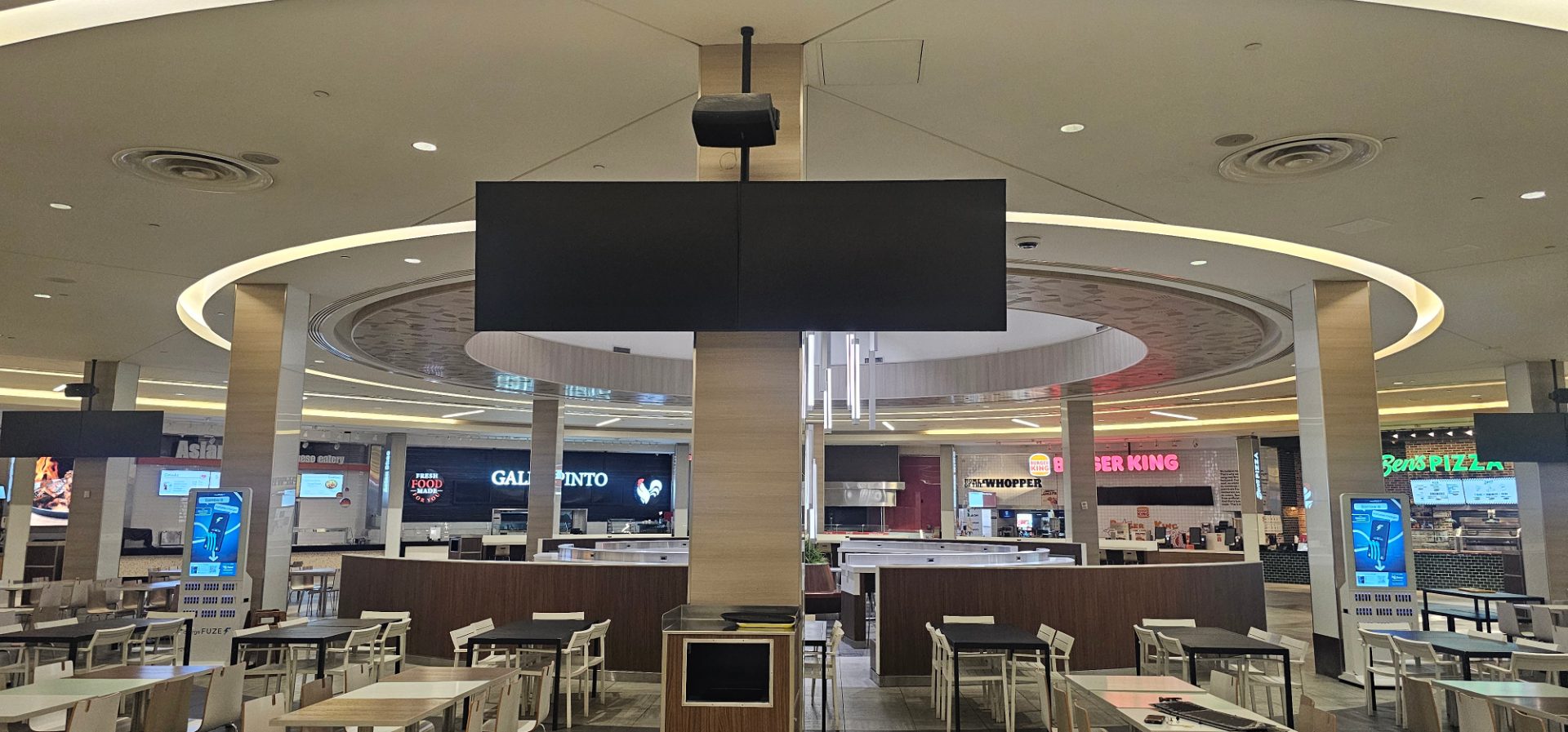 Digital Signage project by InCTRL Technology Services — The Florida Mall, Central Florida (photo 4)
