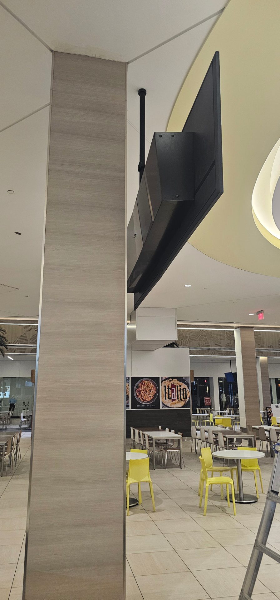 Digital Signage project by InCTRL Technology Services — The Florida Mall, Central Florida (photo 6)