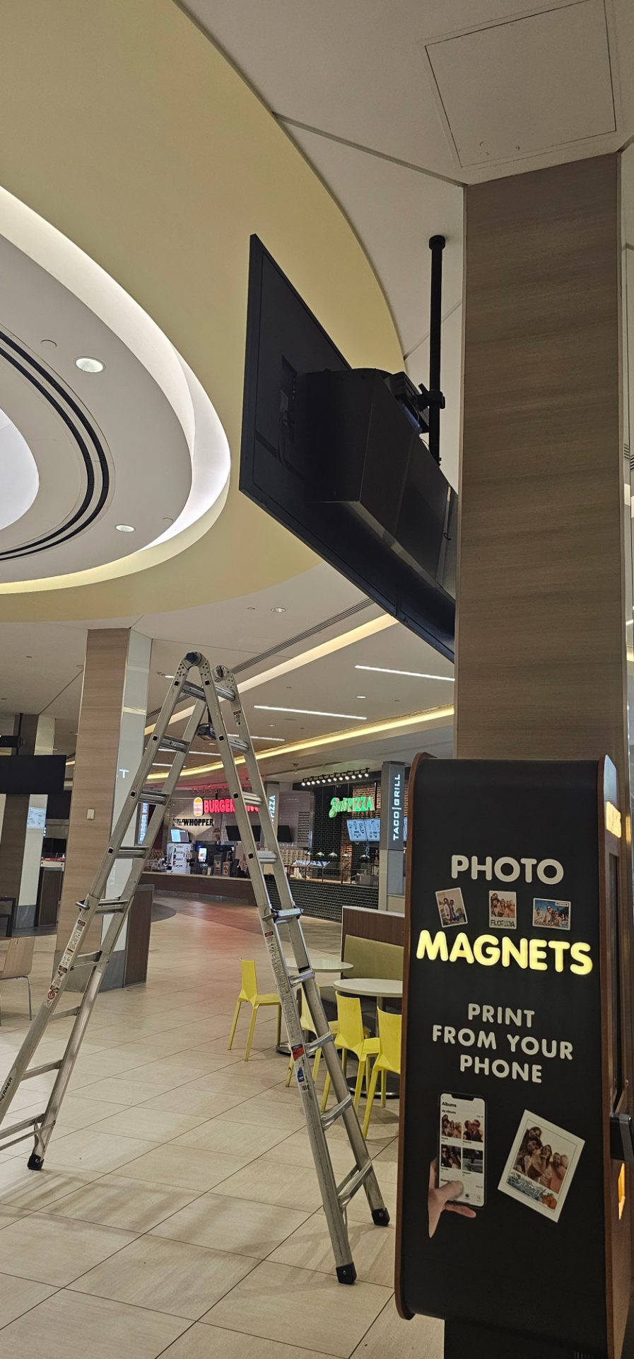 Digital Signage project by InCTRL Technology Services — The Florida Mall, Central Florida (photo 8)