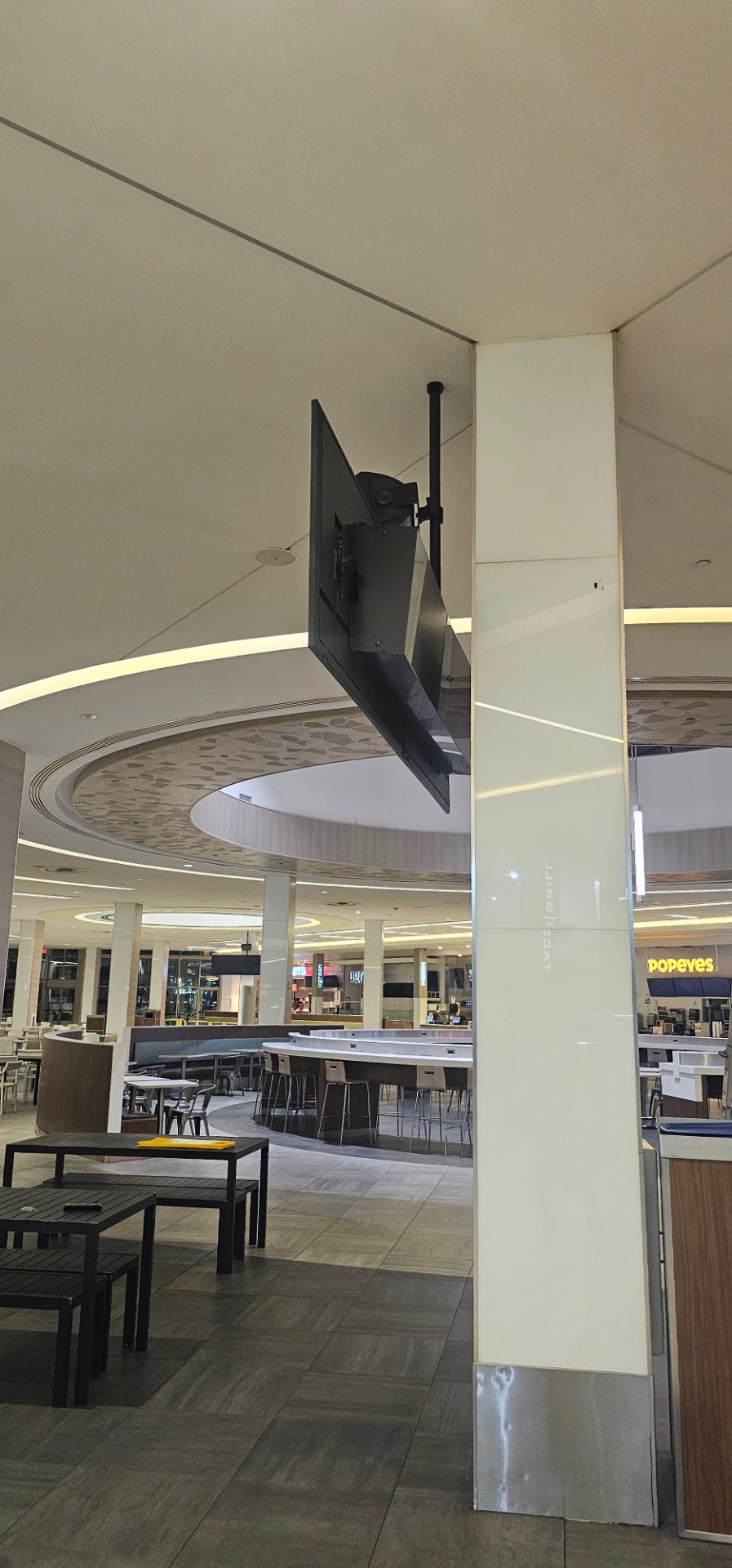 Digital Signage project by InCTRL Technology Services — The Florida Mall, Central Florida (photo 11)