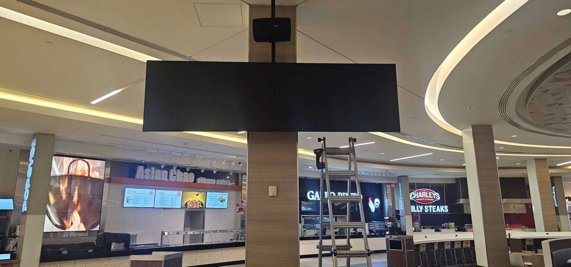 Digital Signage project by InCTRL Technology Services — The Florida Mall, Central Florida (photo 13)