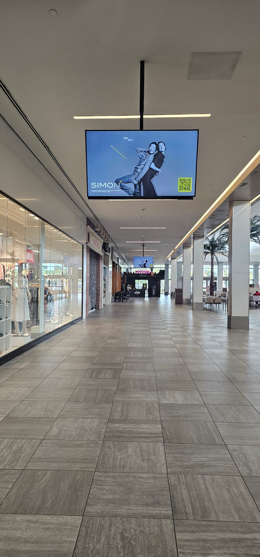 Digital Signage project by InCTRL Technology Services — The Florida Mall 2nd Part, Central Florida (photo 2)