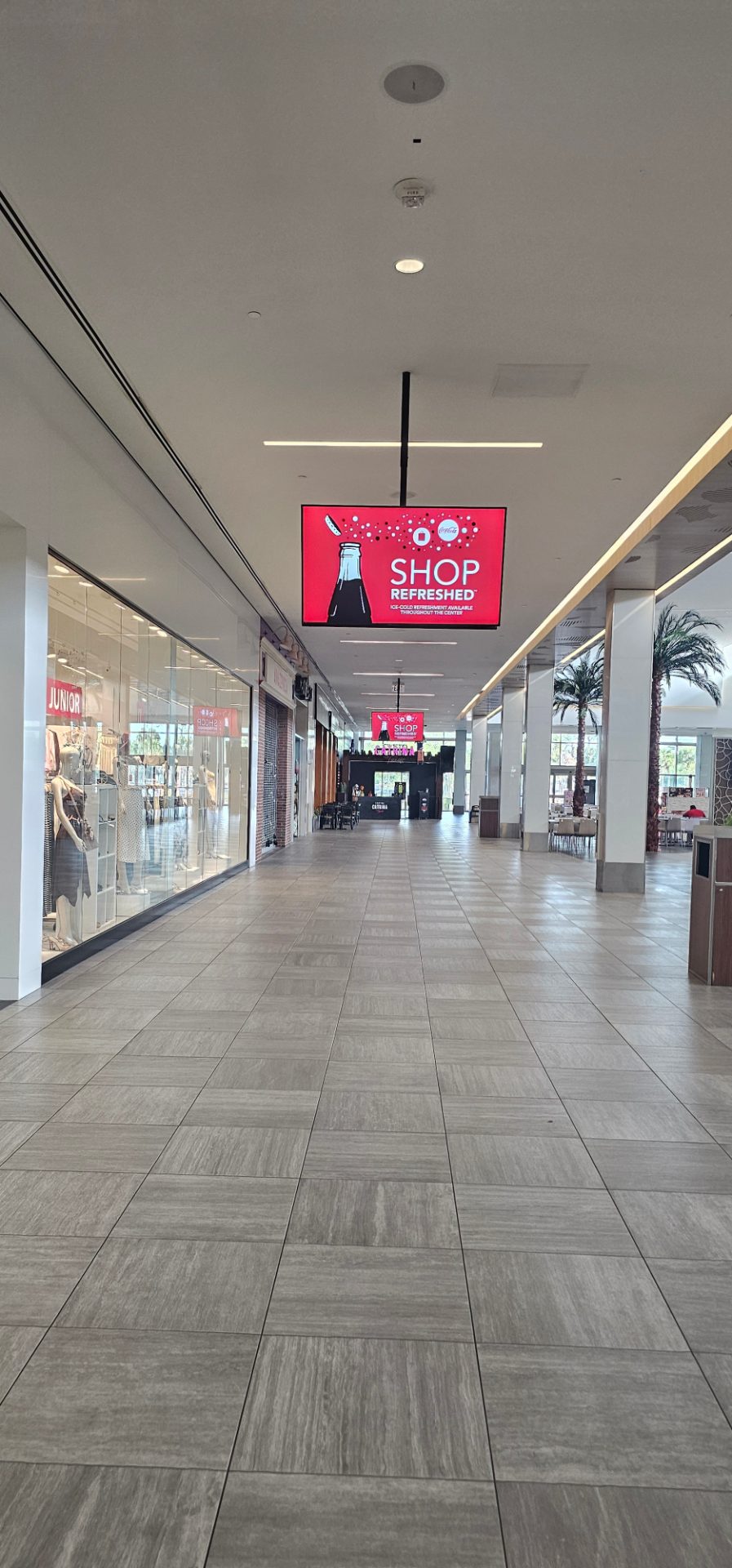 Digital Signage project by InCTRL Technology Services — The Florida Mall 2nd Part, Central Florida (photo 3)
